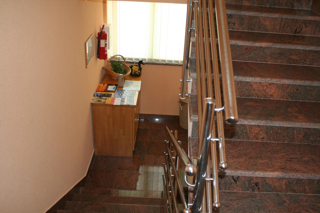 Apartments Rados Makarska Exterior foto